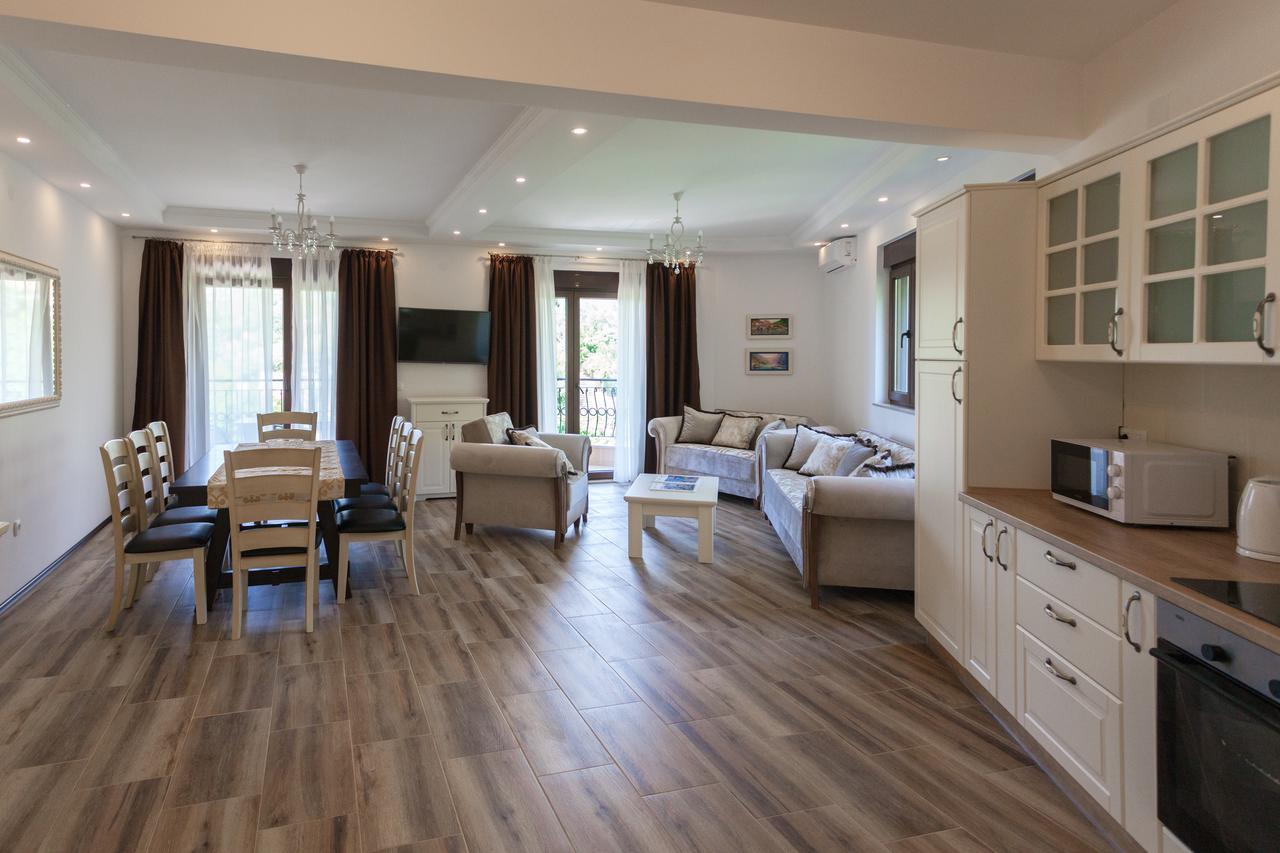 Ferienwohnung Rosmarino Sveti Stefan Exterior foto