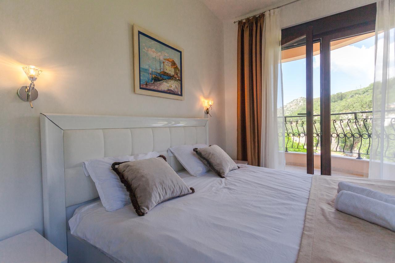Ferienwohnung Rosmarino Sveti Stefan Exterior foto